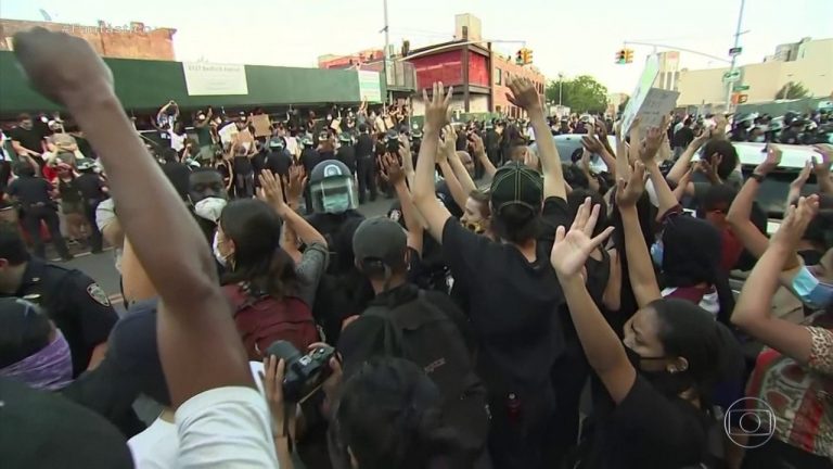 Protestos: Após início Pacífico Protesto EUA tem mais Cenas de Violência | Portal de noticias ABCTudo Protestos: Após início Pacífico Protesto EUA tem mais Cenas de Violência | Portal de noticias ABCTudo