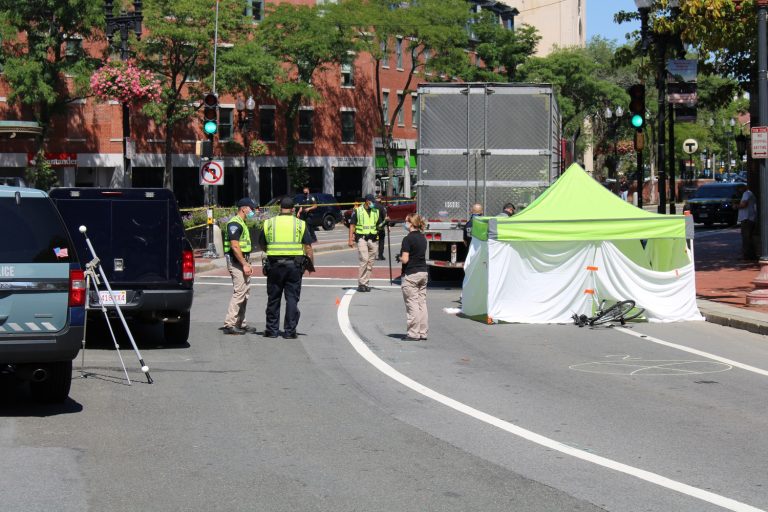 Defensores da segurança realizam serviço memorial ‘Ghost Bike’ | Portal de noticias ABCTudo Defensores da segurança realizam serviço memorial ‘Ghost Bike’ | Portal de noticias ABCTudo
