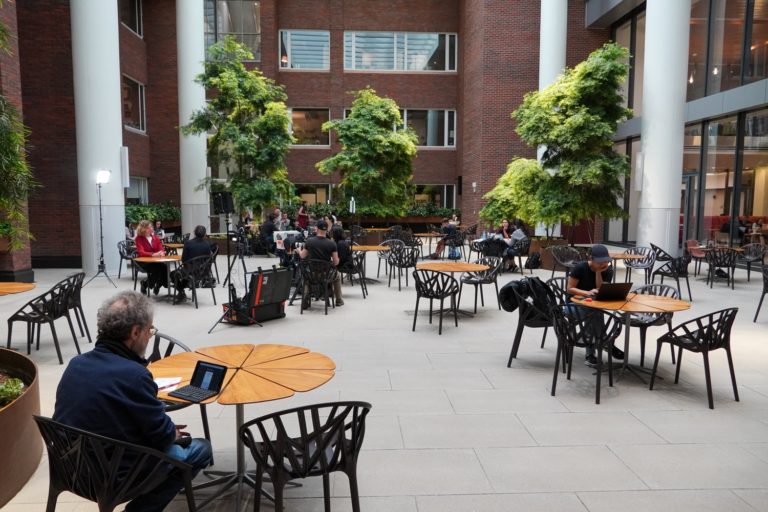 Estudantes da Harvard Kennedy Apelos por Sistema de Ajuda Financeira | Portal de noticias ABCTudo