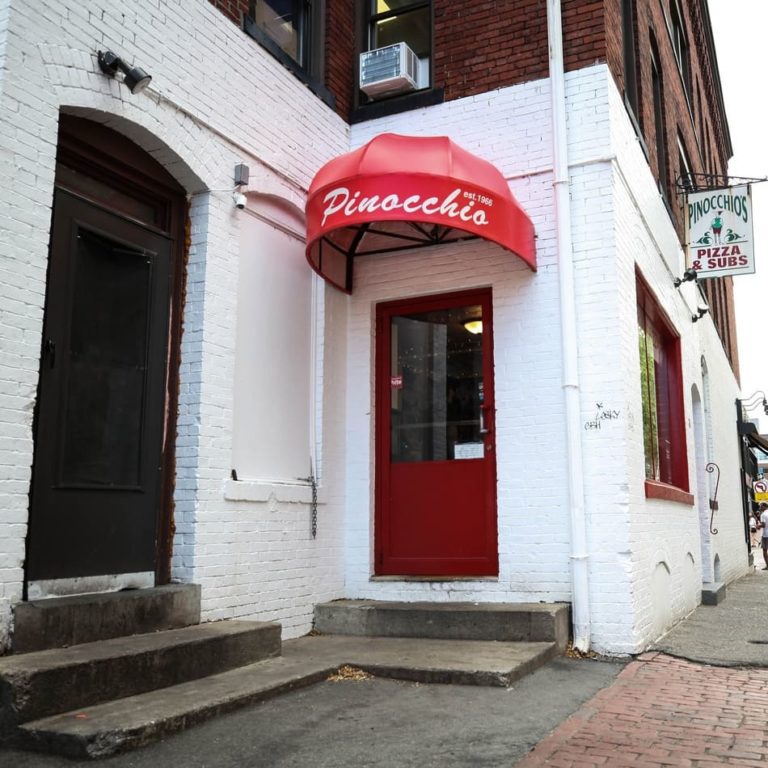 Negócios em Baixa na Harvard Square, Menos Clientes, menos Negócios | Portal de noticias ABCTudo
